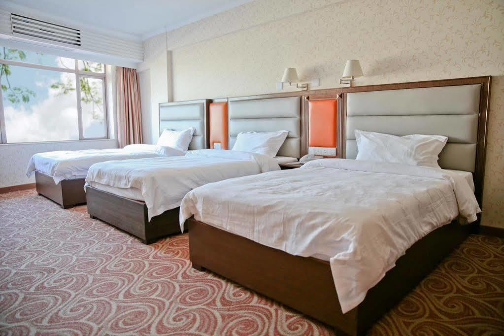 Towns Well Hotel Макао Экстерьер фото